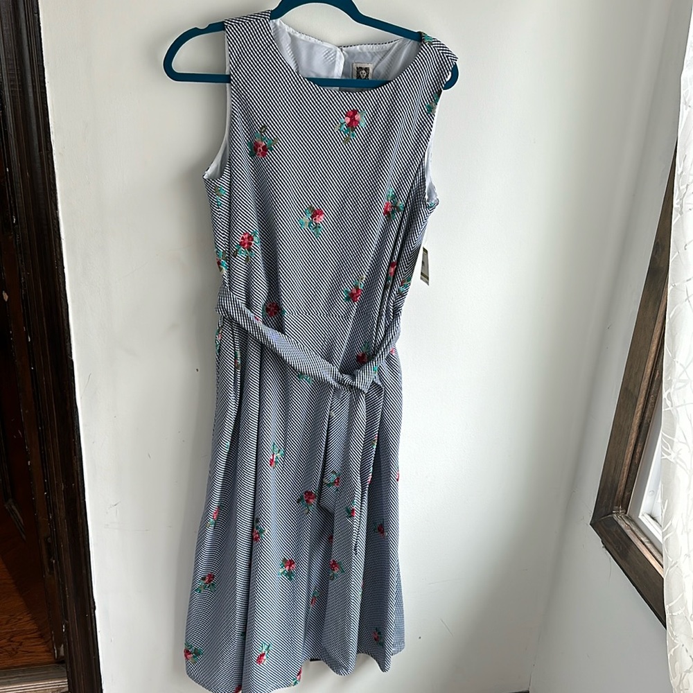 NWT floral embroidered Anne Klein spring dress